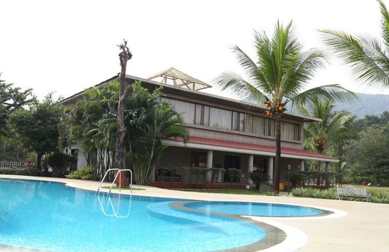 Top Farmhouse in Panvel On Rent / Hire with Swimming pool